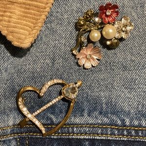 Flowers n pearl & Heart w Cupid’s arrow CZ brooch
